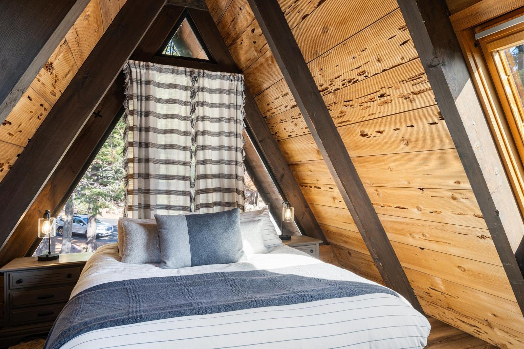 A-Frame Cabin With Hot Tub & Close To Lake Tahoe 塔霍城 外观 照片