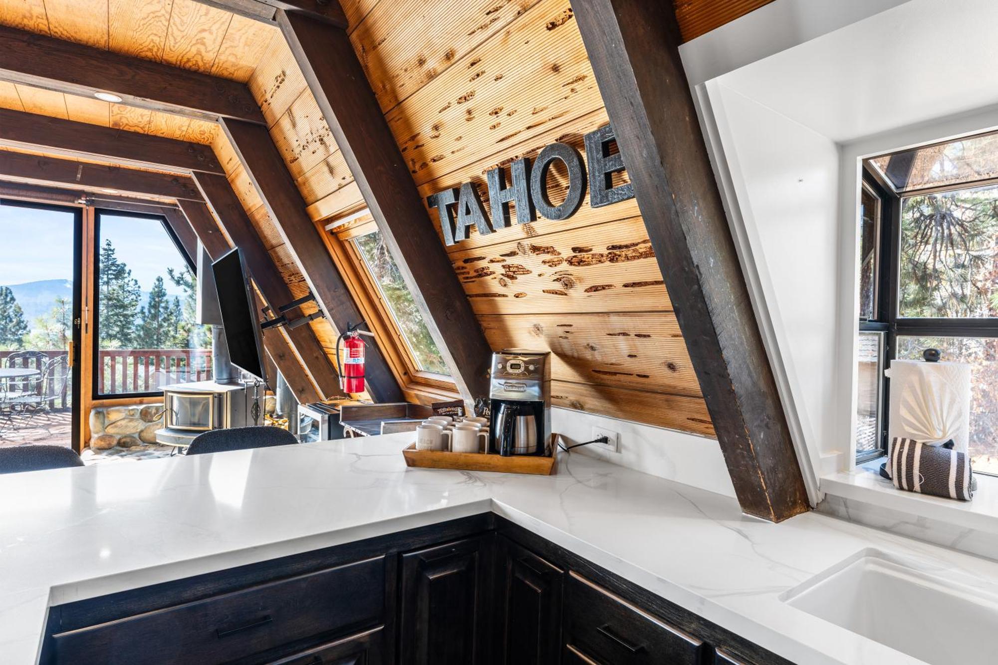A-Frame Cabin With Hot Tub & Close To Lake Tahoe 塔霍城 外观 照片